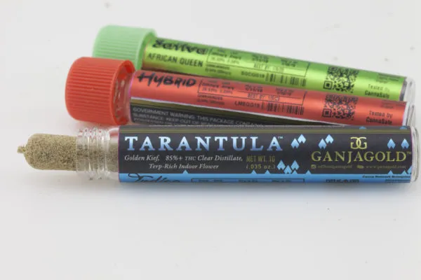 /img/16390-king-tarantula-pre-roll-7.webp